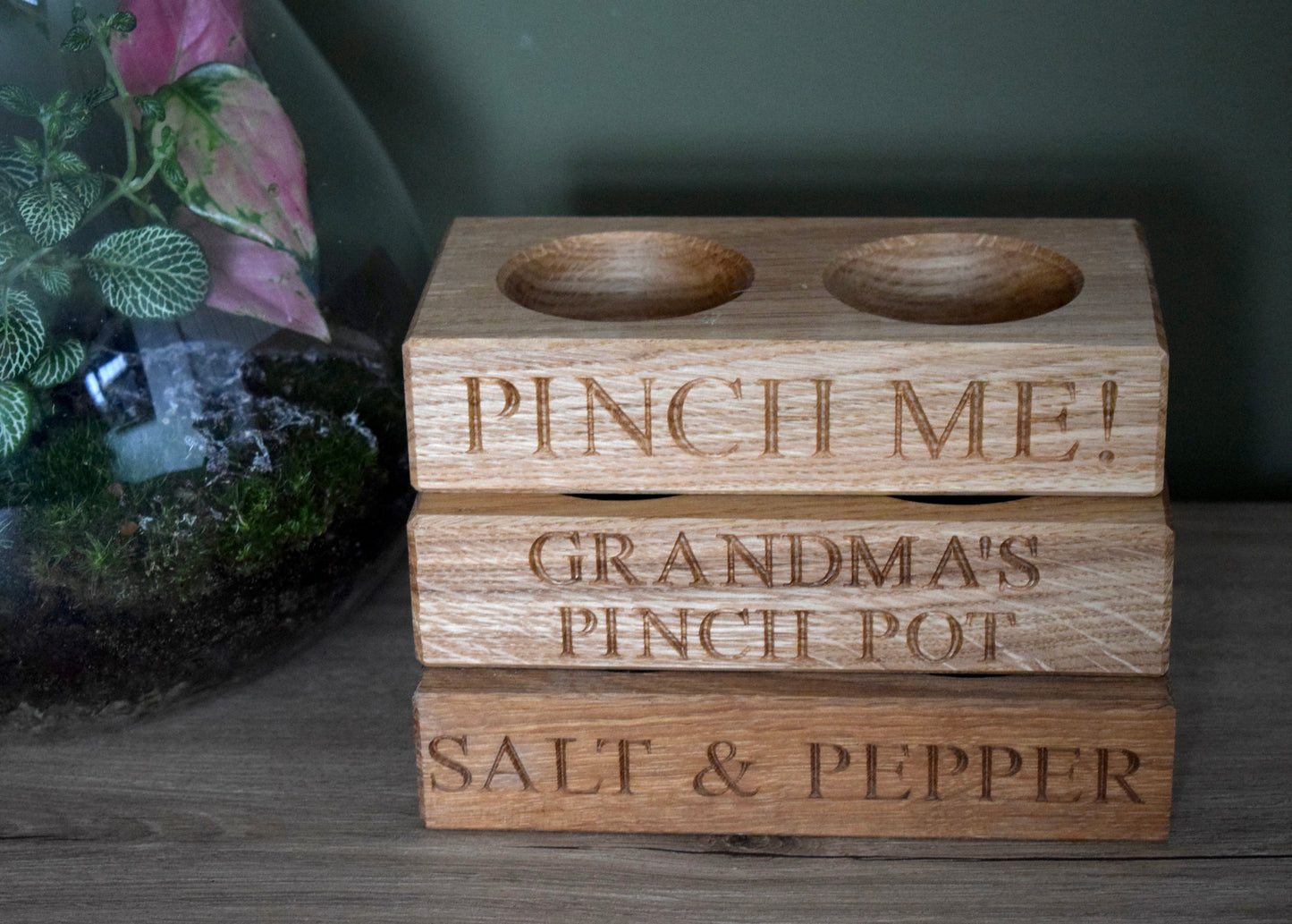 Personalised oak salt and pepper pinch pot With pinch me engraved